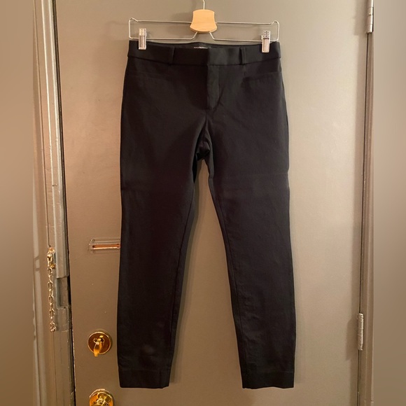 Banana Republic Sloan Pant in Black EUC - Picture 2 of 5
